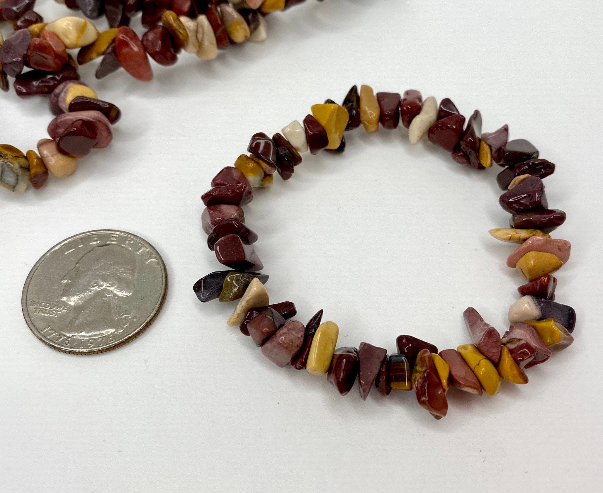 Mookaite Jasper Bracelet: Crystal Chip Gemstone Beaded Bracelet