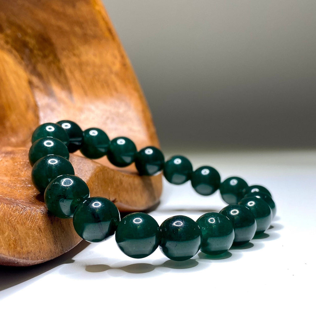 Green Jade Crystal Bracelet: Handmade Gemstone Beaded Bracelet