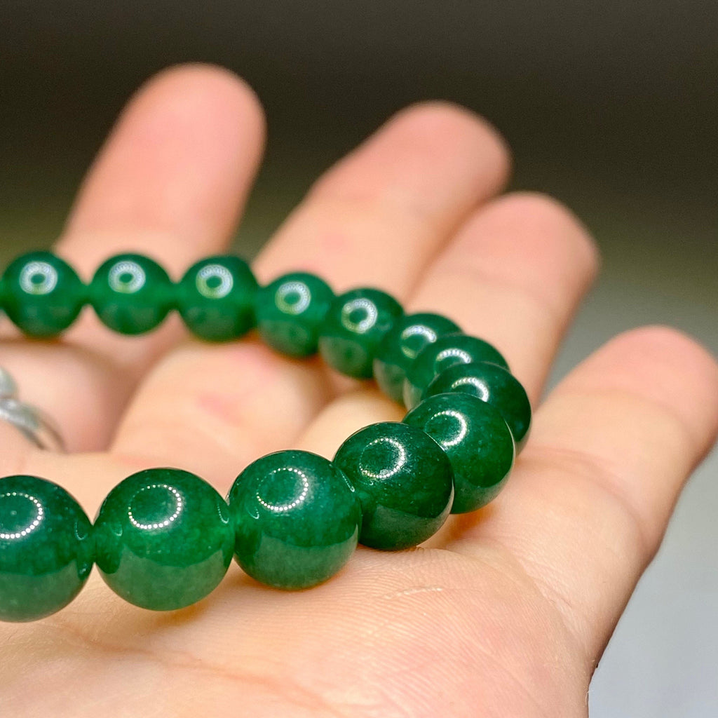 Green Jade Crystal Bracelet: Handmade Gemstone Beaded Bracelet
