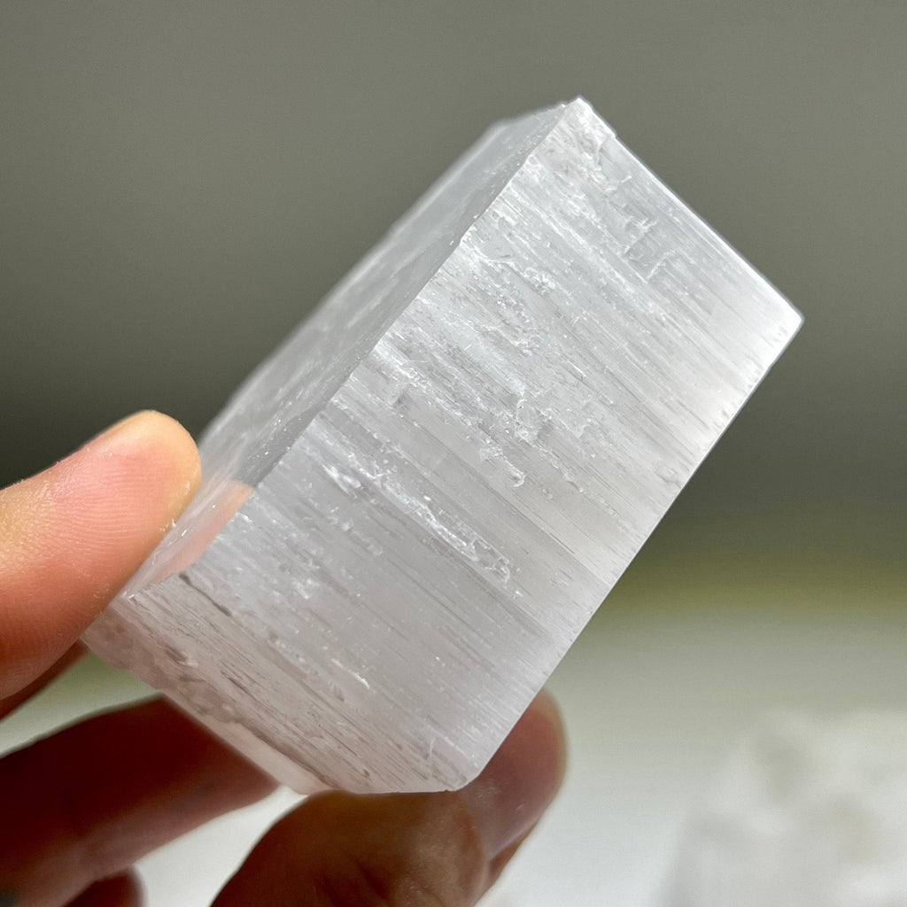 Ulexite TV Rock: Optical Crystal