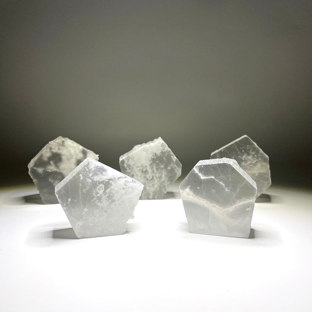 Ulexite TV Rock: Optical Crystal