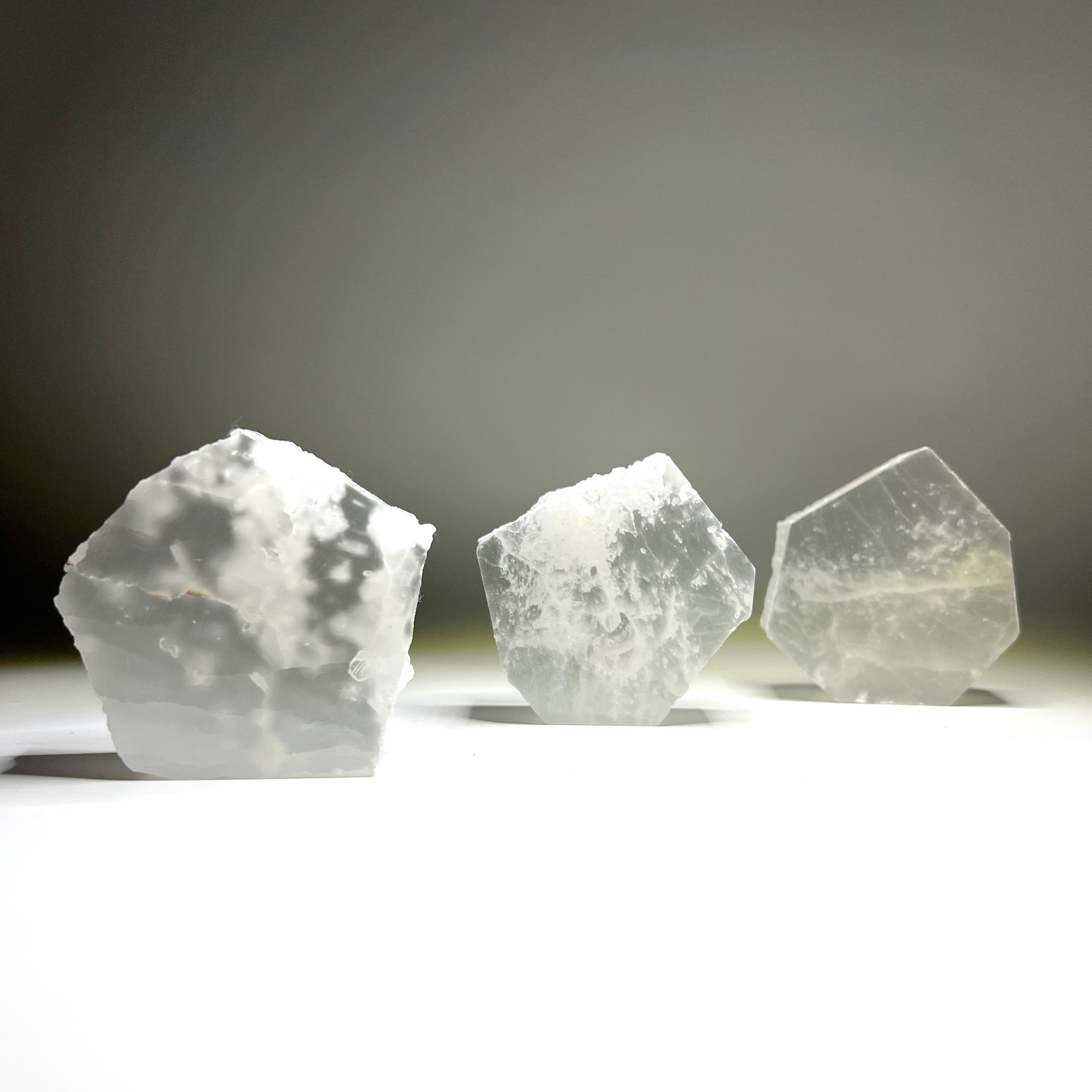 Ulexite TV Rock: Optical Crystal