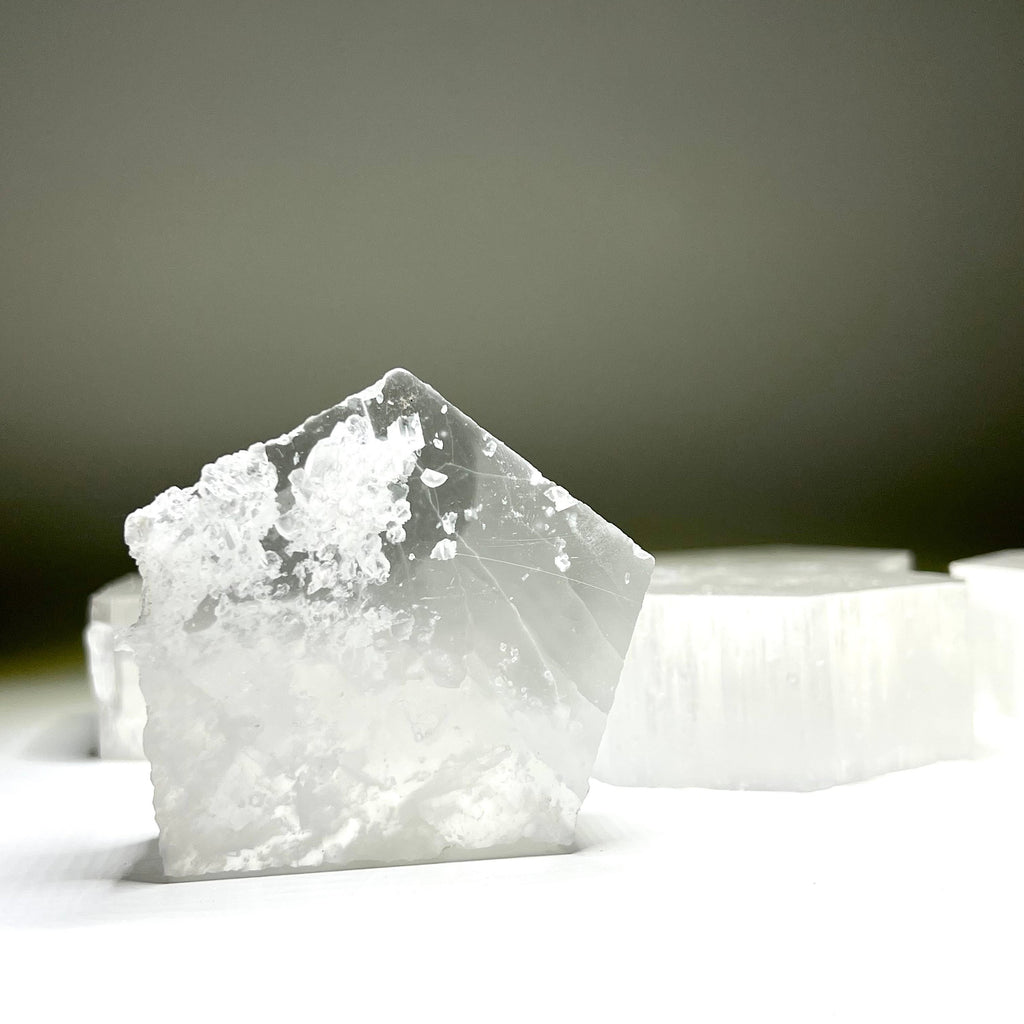 Ulexite TV Rock: Optical Crystal