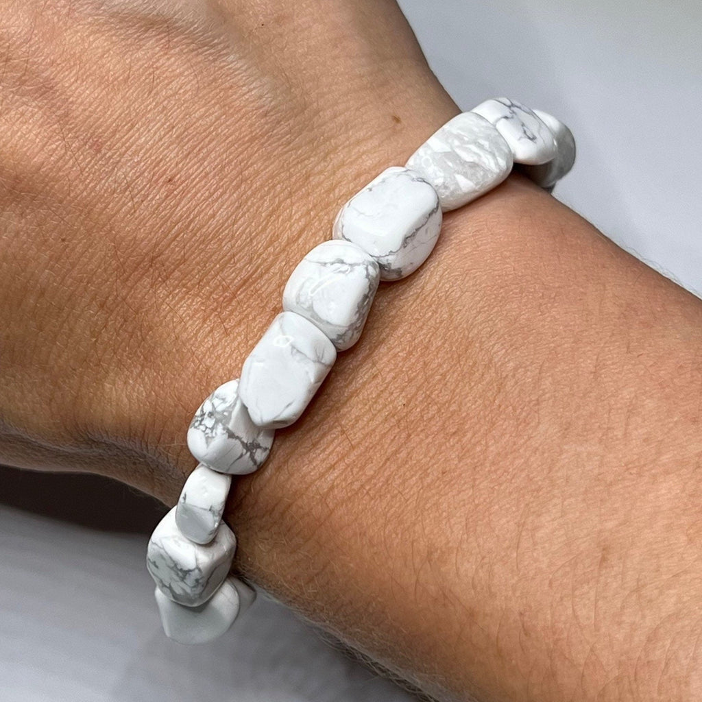 Howlite Tumbled Crystal Bracelet: Gemstone Beaded Stretch Bracelet