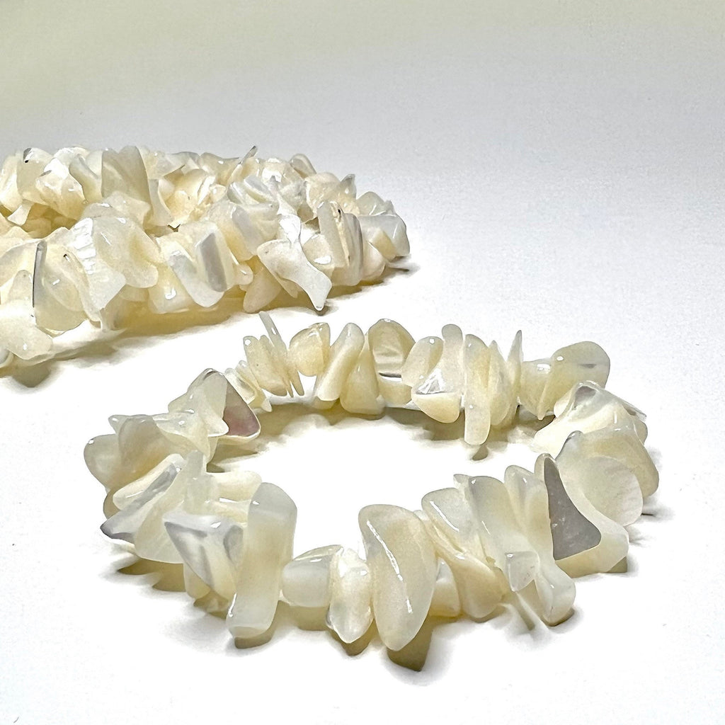 Mother of Pearl Crystal Bracelet, Gemstone Chips Beaded Bracelet