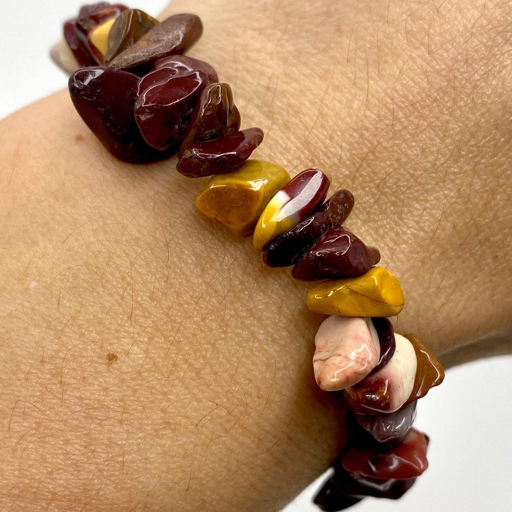 Mookaite Jasper Bracelet: Crystal Chip Gemstone Beaded Bracelet