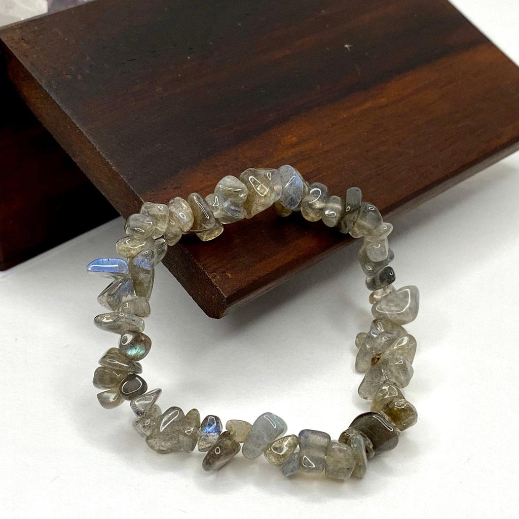 Labradorite Crystal Chip Bracelet: Metaphysical Gemstone Stretch Bracelet