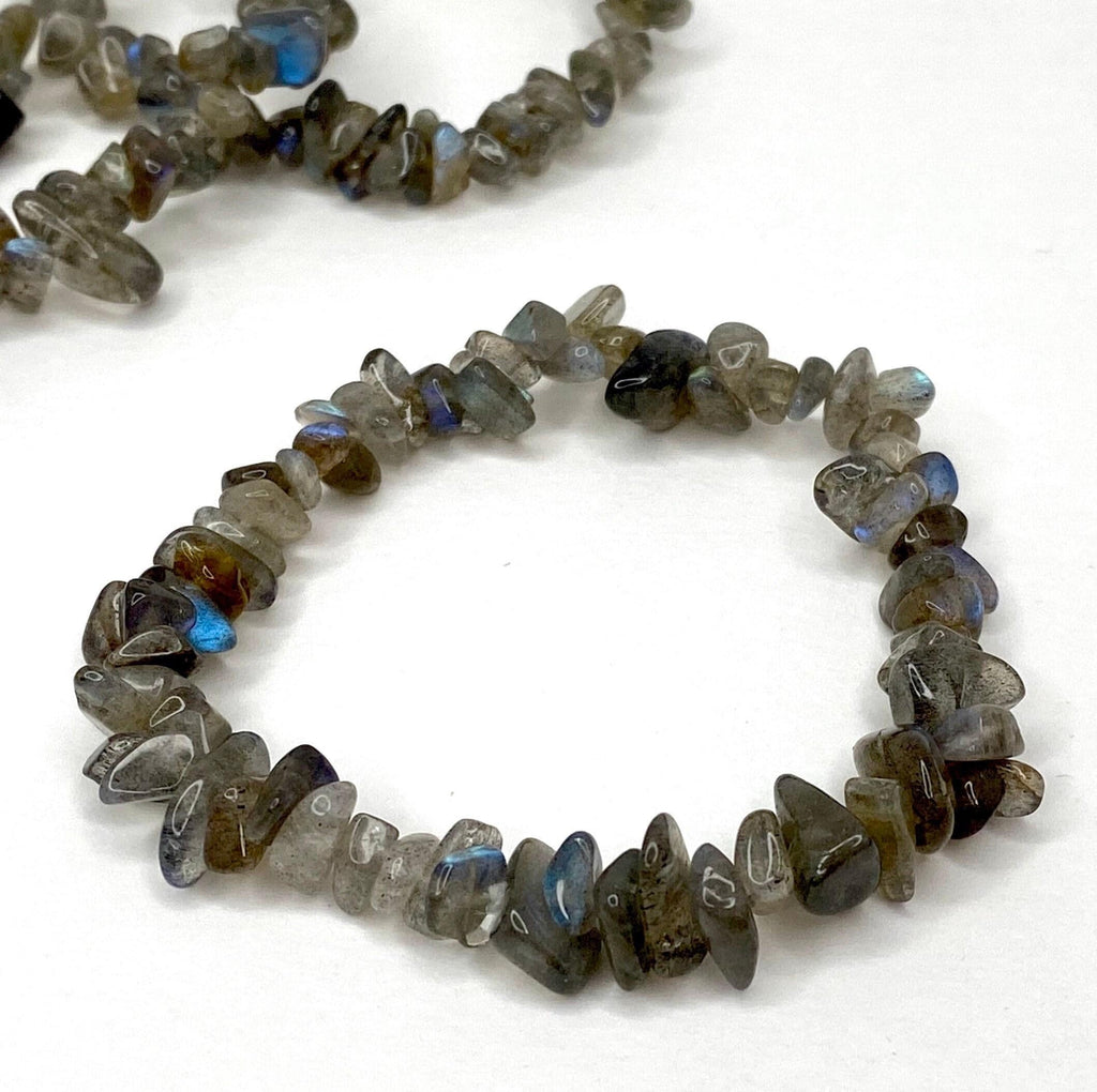 Labradorite Crystal Chip Bracelet: Metaphysical Gemstone Stretch Bracelet