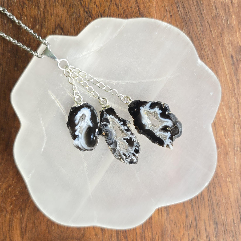 Oco Geode Pendant Necklace: Triple Drop Crystal Pendant with Chain