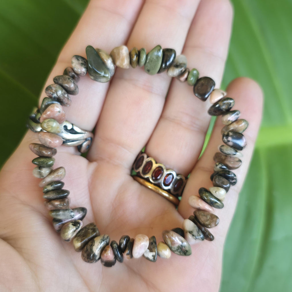 Rhodonite Crystal Chips Bracelet
