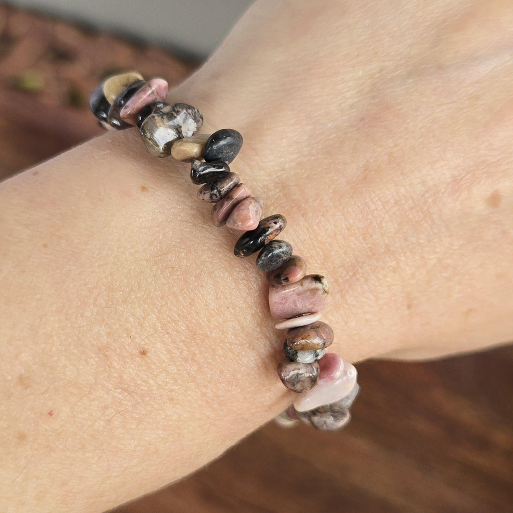 Rhodonite Crystal Chips Bracelet