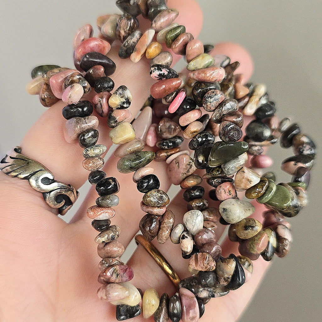 Rhodonite Crystal Chips Bracelet