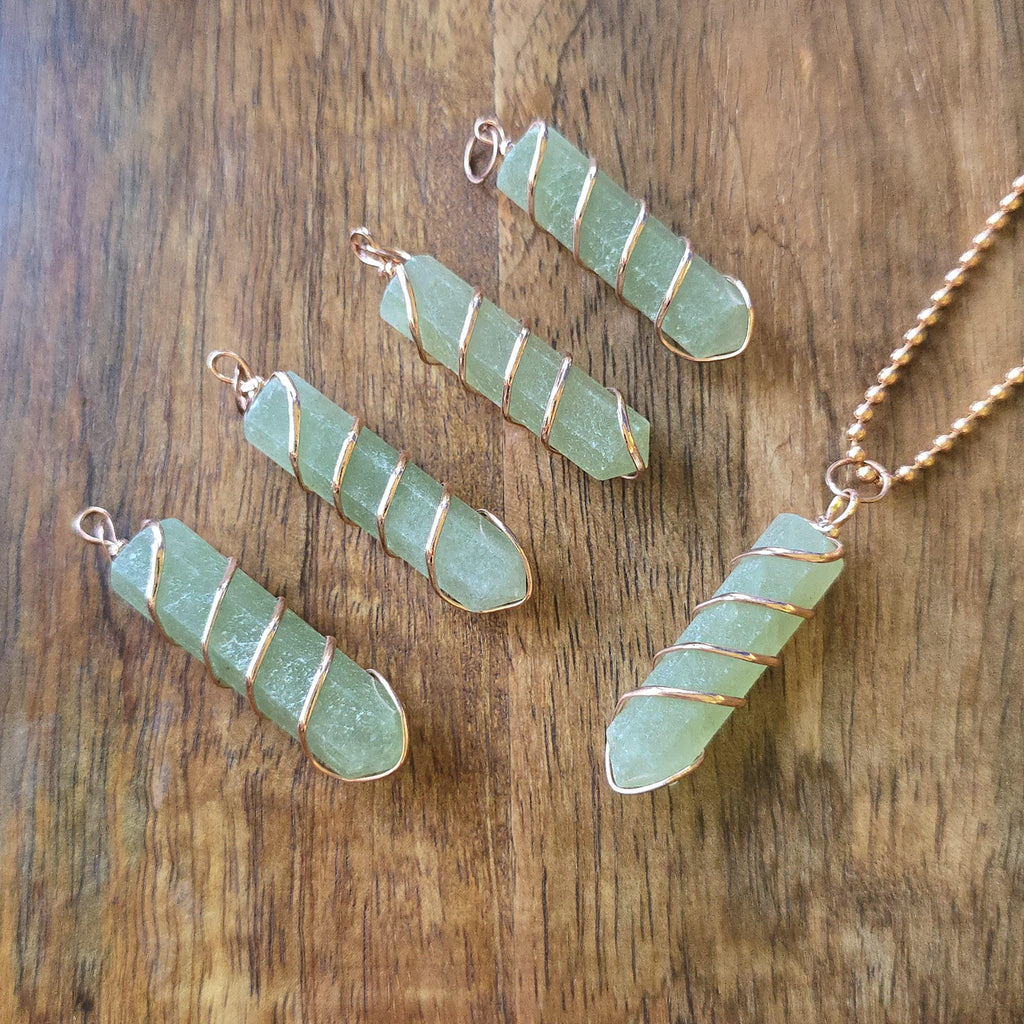 Green Aventurine Pendant Necklace: Wire Wrapped Gemstone with Copper Chain